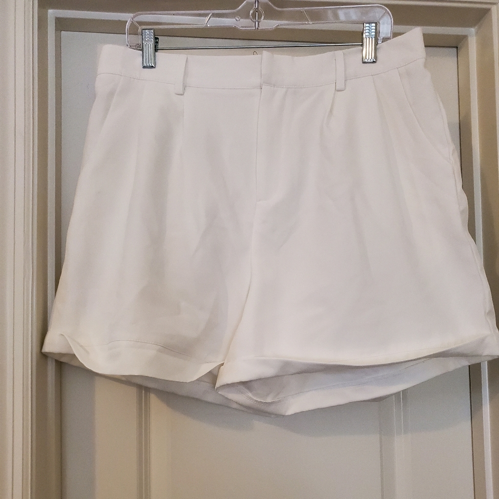 DRESS SHORTS